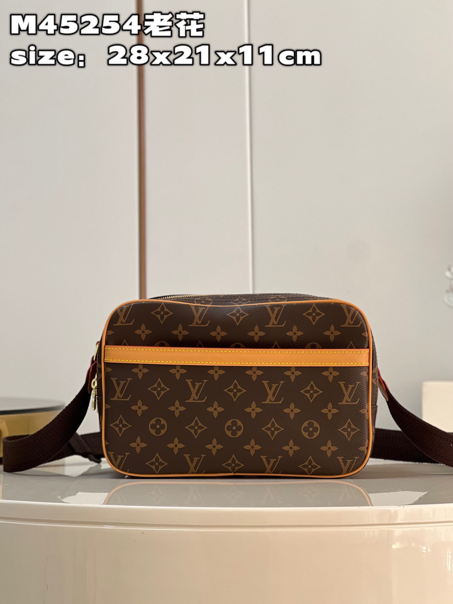 l0*is V*t0n reporter bag-28*21*11cm