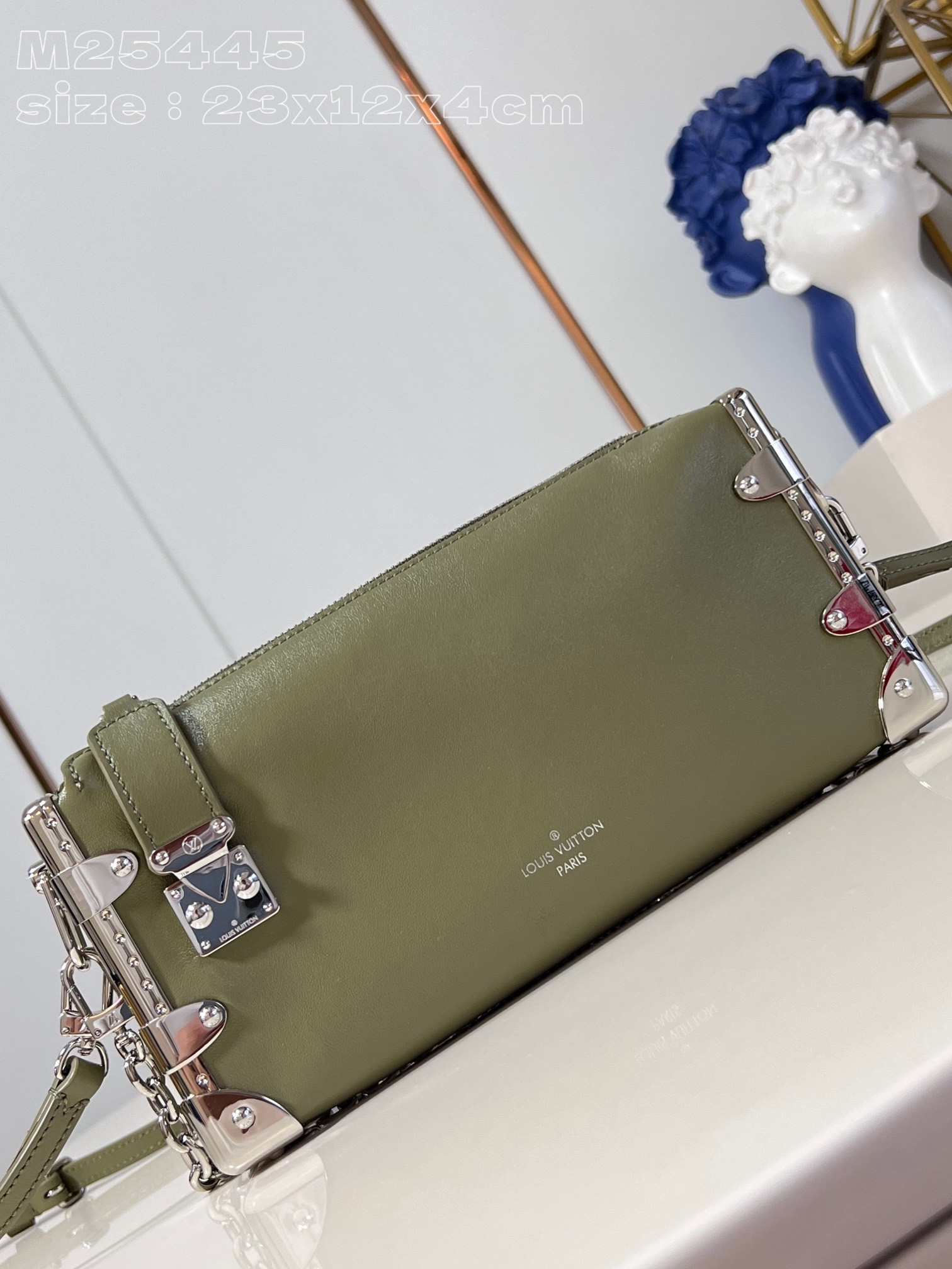 l0*is V*t0n slim trunk-23*12*4cm