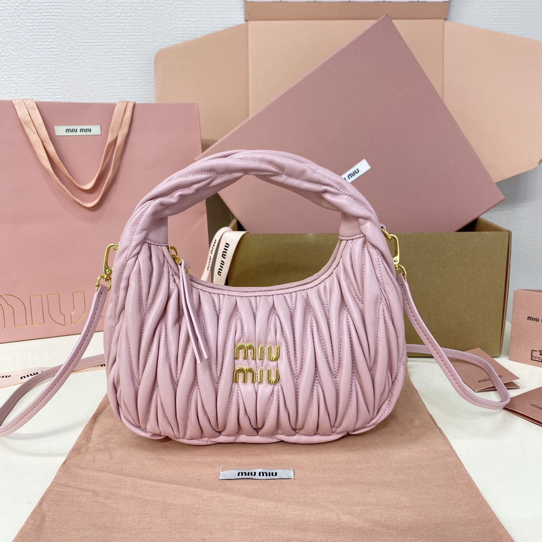M*um*u wander matelassé nappa leather hobo bag