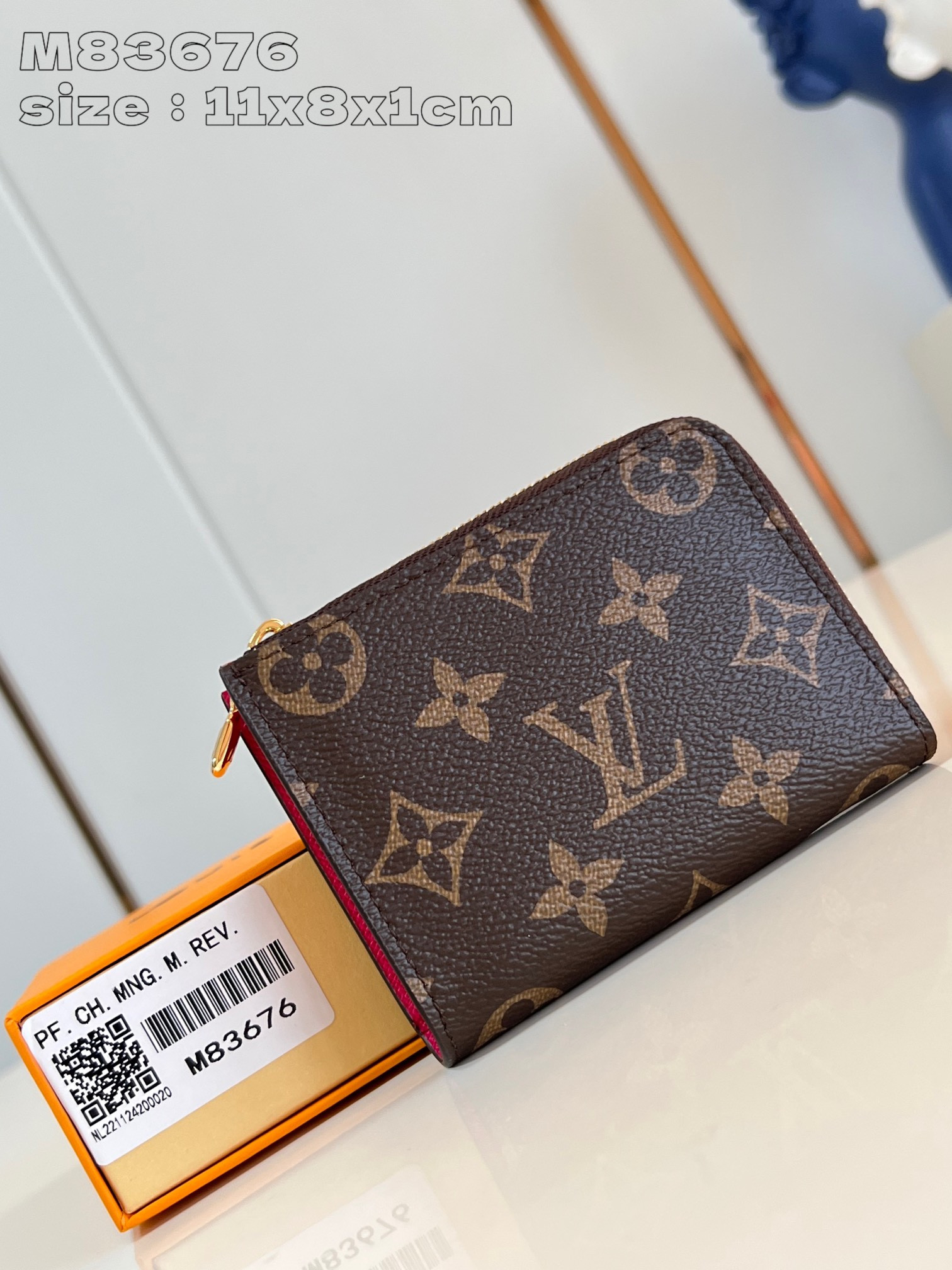 l0*is V*t0n noa compact wallet-11*8.5*1.5cm