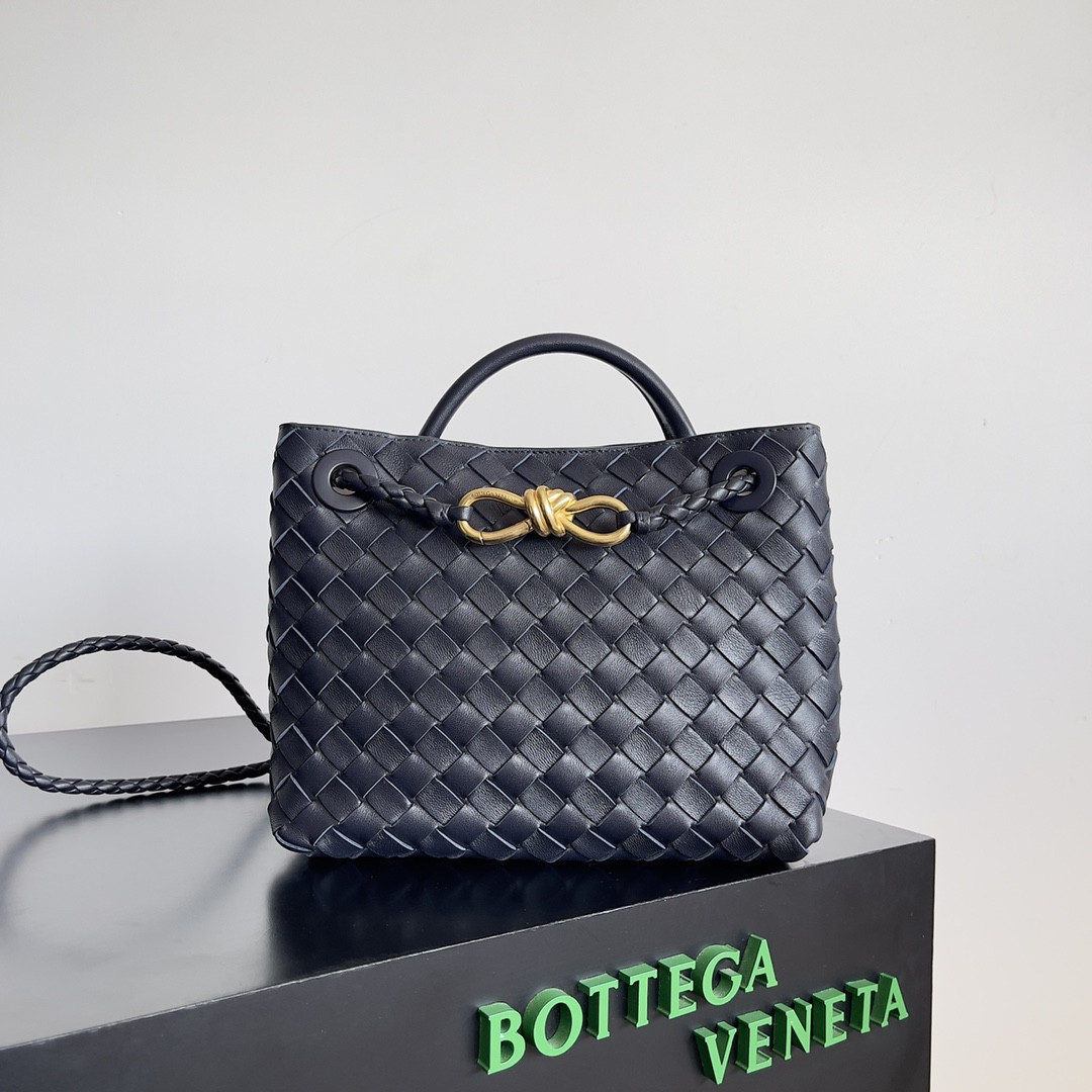 bo*te*ga Ve*ne*ta small andiamo-25*22*10.5cm